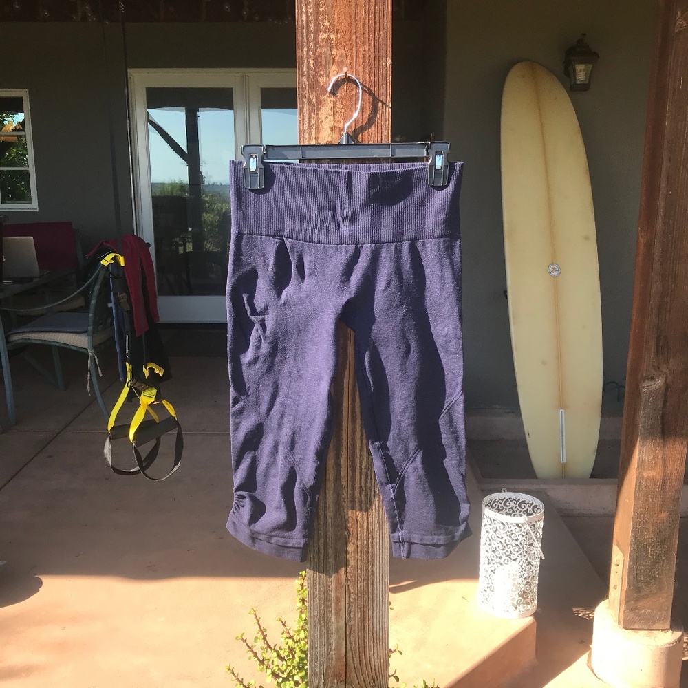 Lululemon Short leggings. Size 6